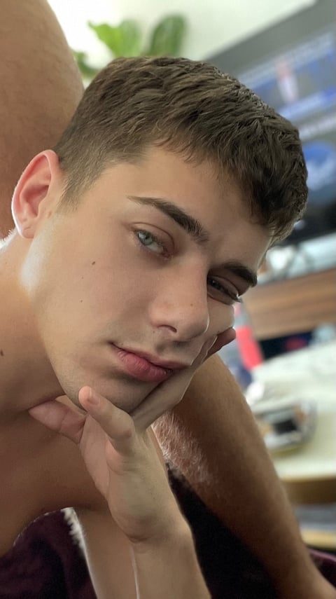 livesexr.com joeymillsxxx profile on OnlyFans in gay category