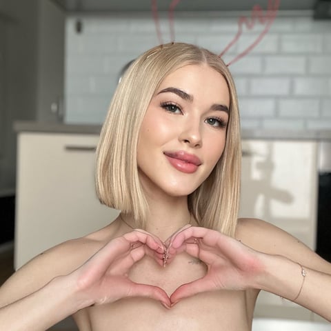 livesexr.com maddie.grey profile on OnlyFans in ukraine category