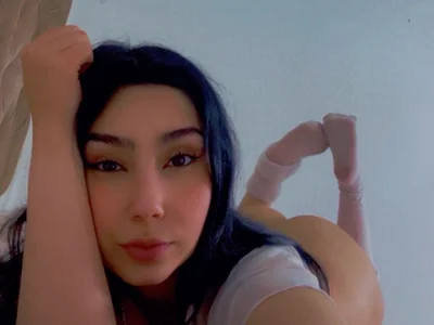 emily_campbell_ video